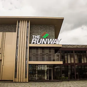 Hotel The Runway, Kochi